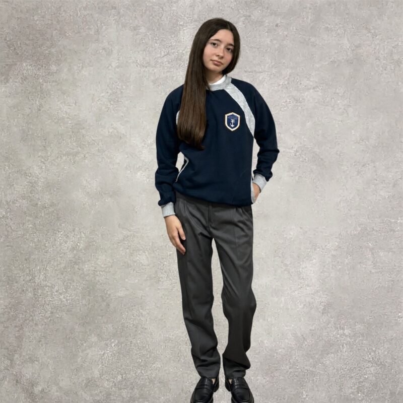 BUZO Y PANTALÓN ALEXIS CON CALZADO NEGRO Pantalón de Vestir Inst. Dr. Alexis Carrel