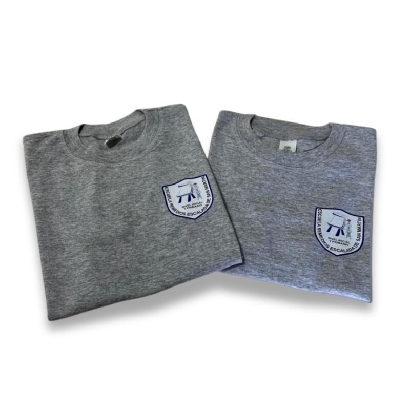 Remera  Remedios Escalada de San Martín